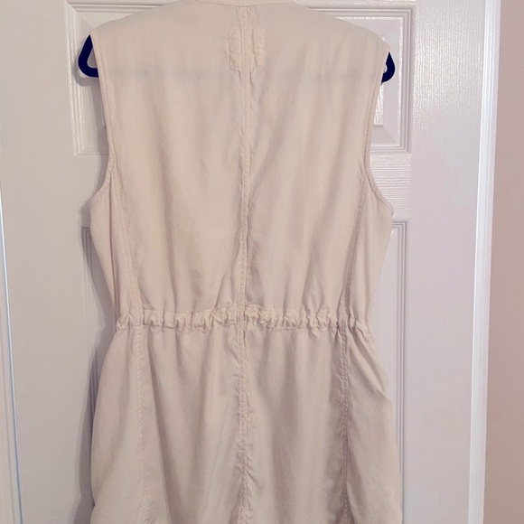 Utility Vest - Picture 3 of 4